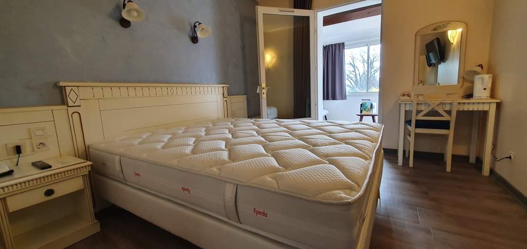 New bedding Hotel Le Mas Du Colombier